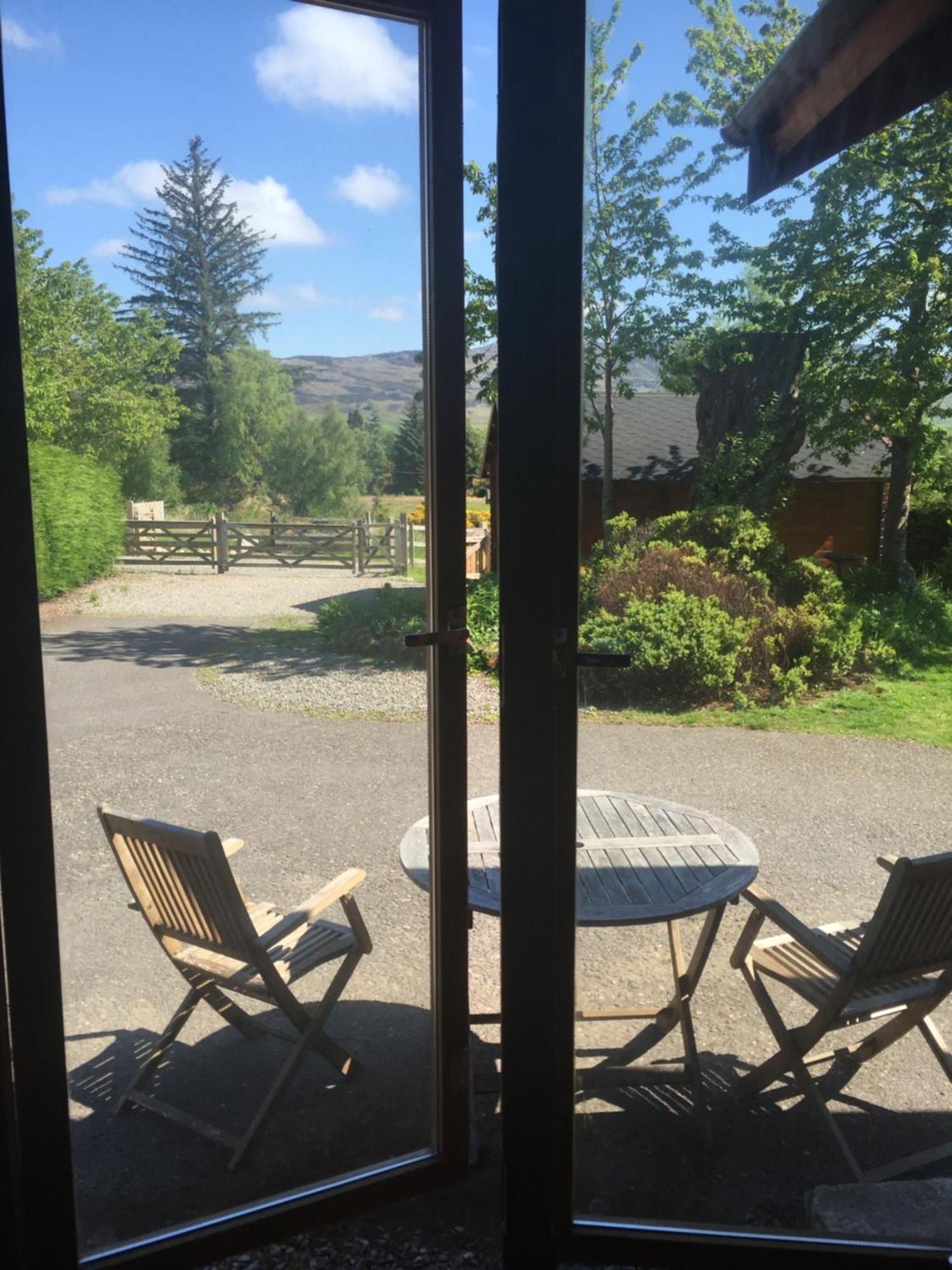 Hill Cottage Cabins ฟอร์ตออกัสตัส ภายนอก รูปภาพ