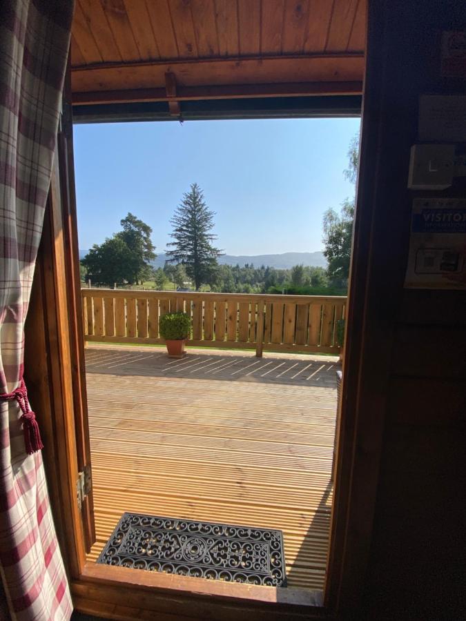 Hill Cottage Cabins ฟอร์ตออกัสตัส ภายนอก รูปภาพ